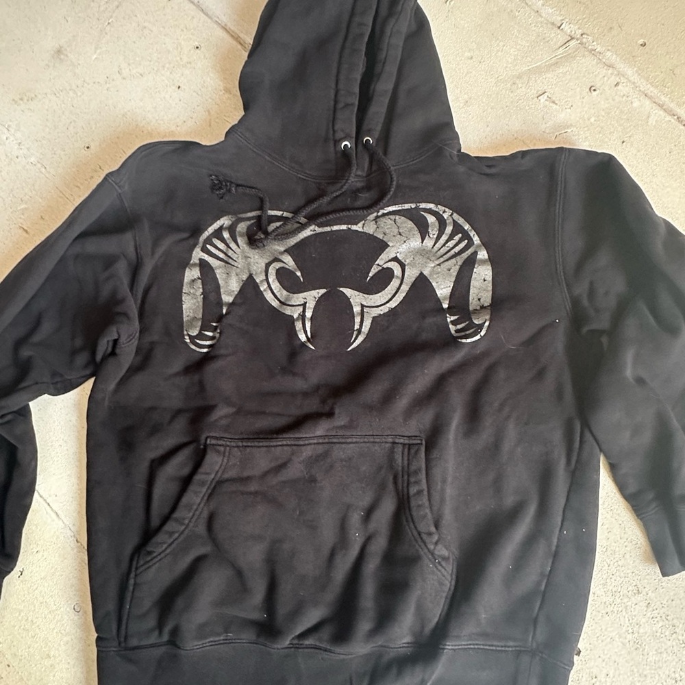 KUIU Black Hoodie with Graphic Design
